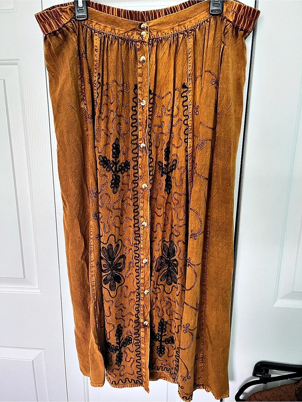 J.Medium.D. The Legend Goes On Floral Maxi Skirt Brown Medium
